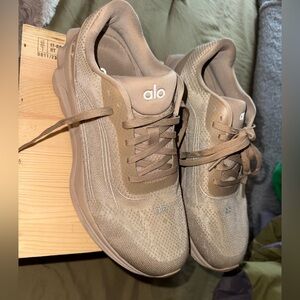 ALO RUNNER in Gravel